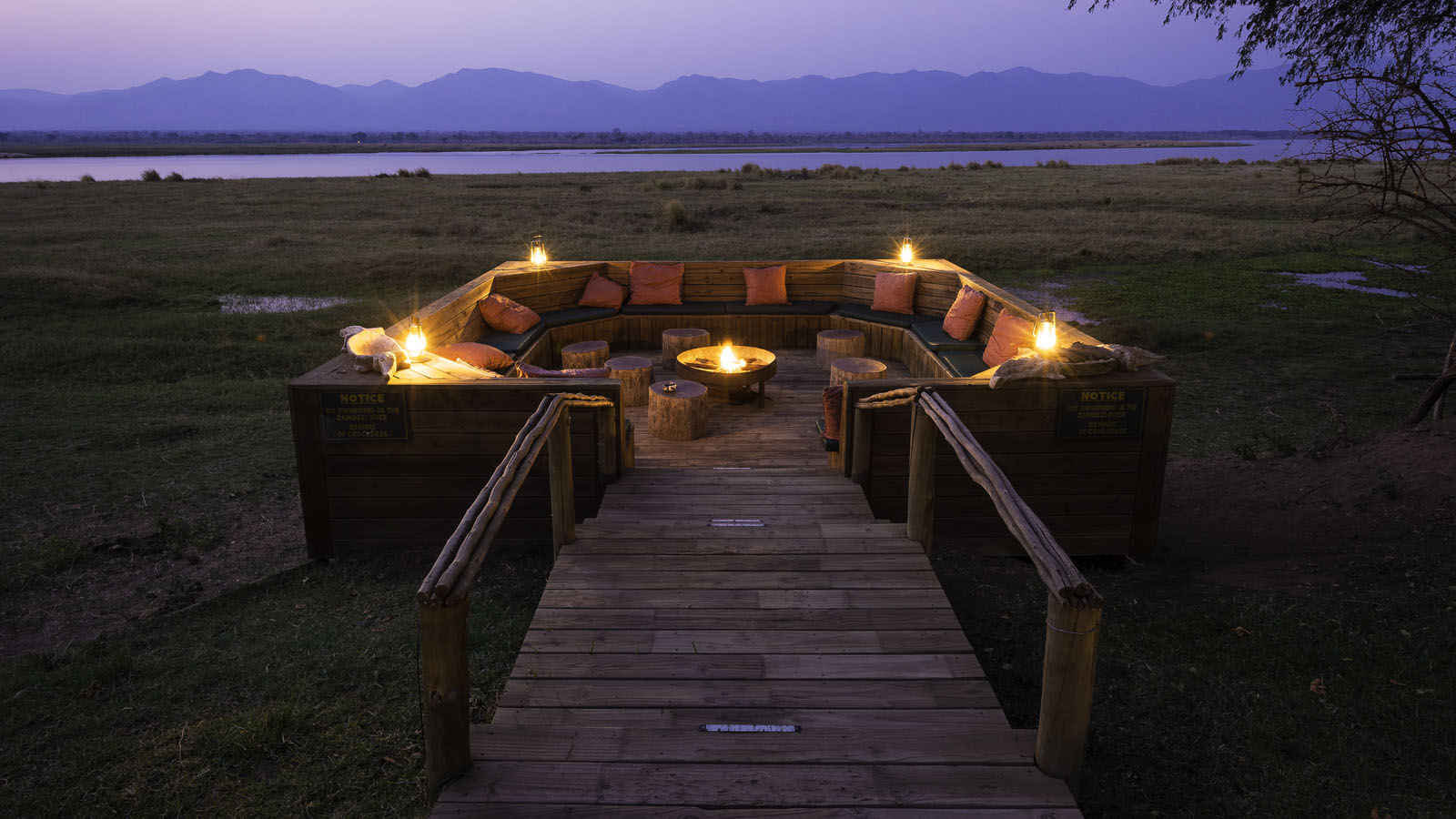 Ruckomechi Camp, & rates, Mana Pools National Park, Zimbabwe